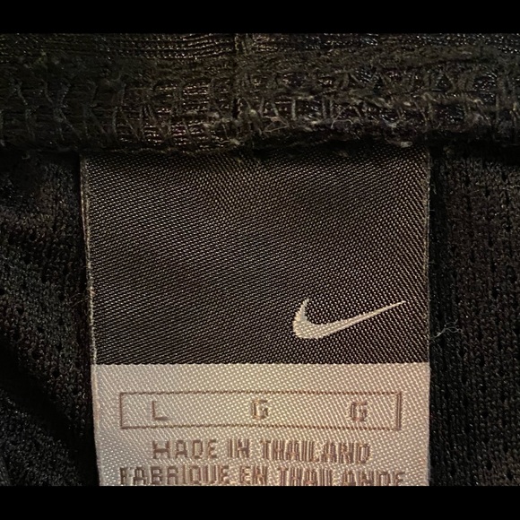 Vintage Nike Force Black & Red Basketball Shorts - Picture 8 of 9